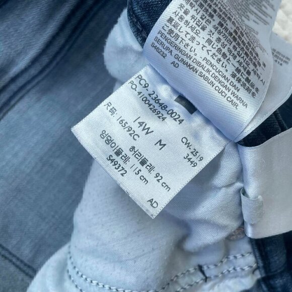 Levi's Dark Wash Classic Straight Jeans - Size 14W - Picture 5 of 5